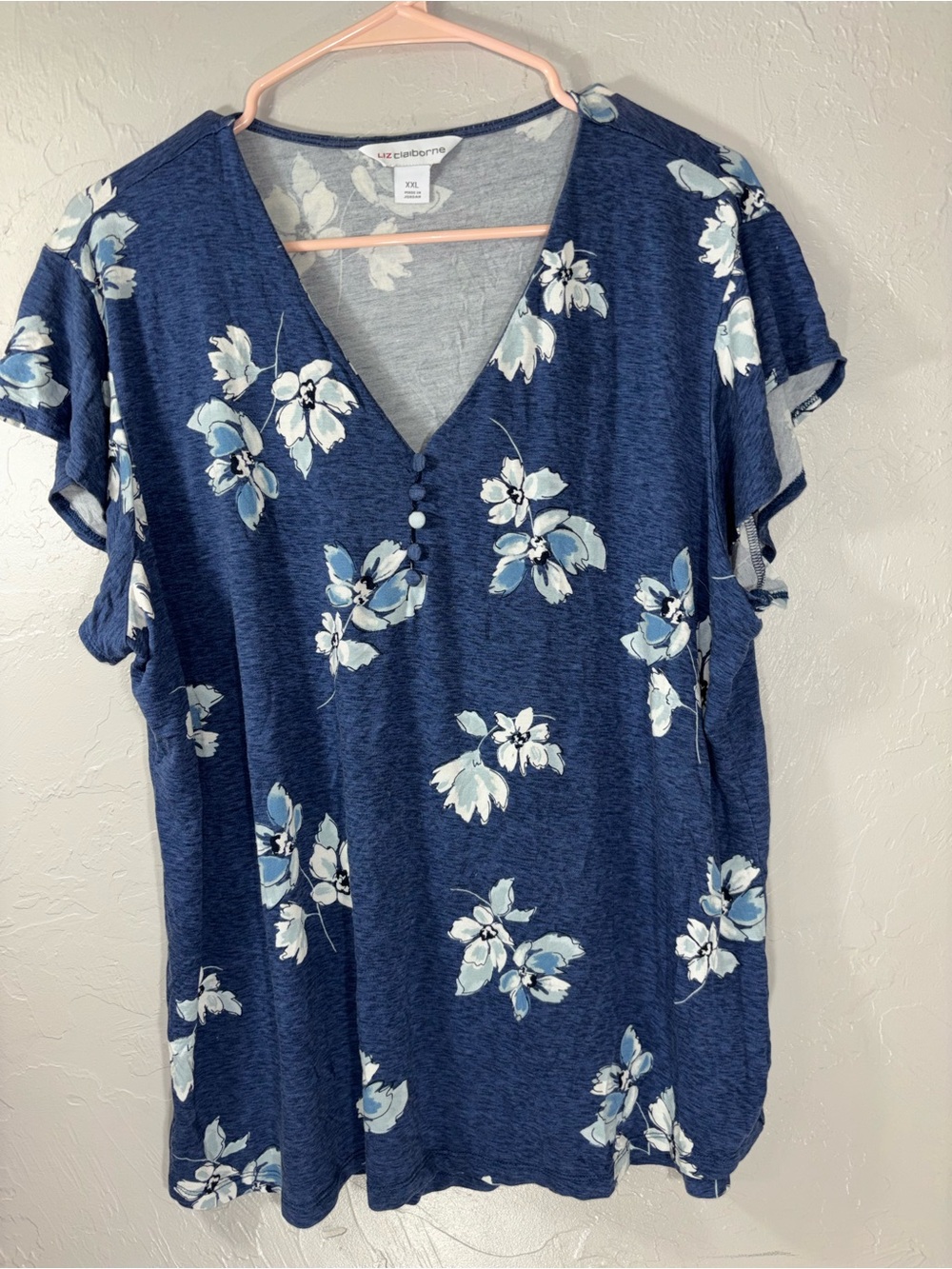 Liz Claiborne Navy Floral V-Neck Button-Accent Top - Picture 8 of 12